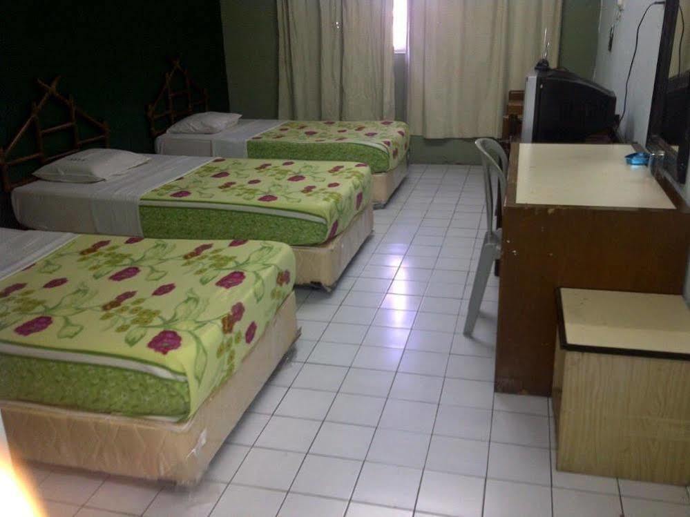 Goodwood Inn Kuching Esterno foto