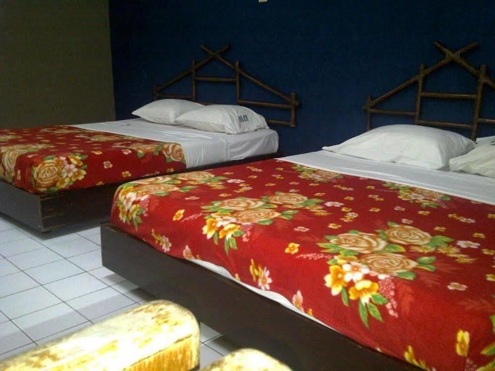 Goodwood Inn Kuching Esterno foto